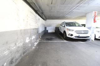 Parking voiture à Carrer de sant hipòlit 60. Oportunidad por zona y precio