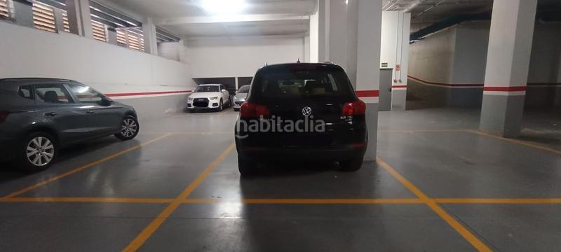 Foto ad088b07-1d73-4f62-a496-5e803cbc0529. Aparcament cotxe a La Guineueta Barcelona