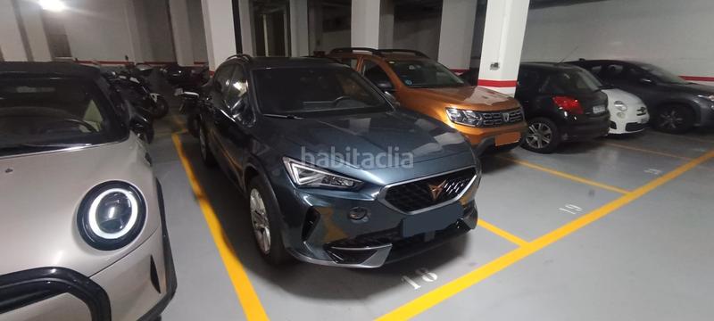 Foto 5478bf69-d8d0-45a3-bad1-c1bd77ba5dae. Car parking in La Guineueta Barcelona