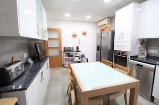 Semi detached house  Carrer de bascònia