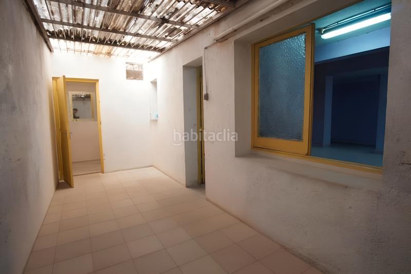 Foto 32c275d8-bb60-41f4-bb5f-4d7b2bf41014. Locale commerciale in Bon Pastor Barcelona