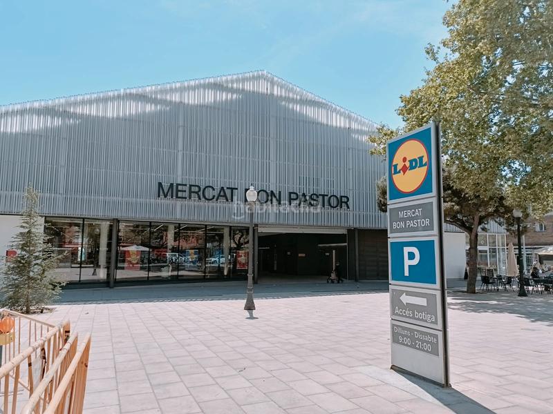 Foto 821600f2-3868-4137-82d1-d7b911dc2d1a. Rent car parking in Bon Pastor Barcelona