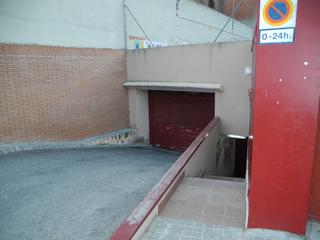 Aparcament cotxe  Passeig d'enric sanchis 3u. Garaje en venta en calle de l'estadella