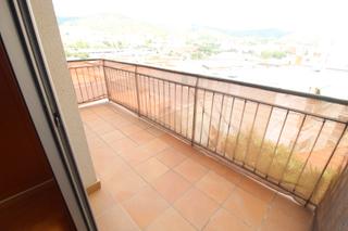Etagenwohnung  Carrer de fastenrath. Piso seminuevo exterior con  ascensor