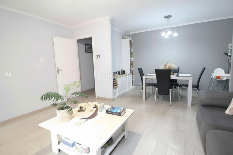 Foto 902f0ae4-7cfb-4aaf-b58e-2adf7ff7465f. Dachwohnung mit heizung in Sistrells Badalona