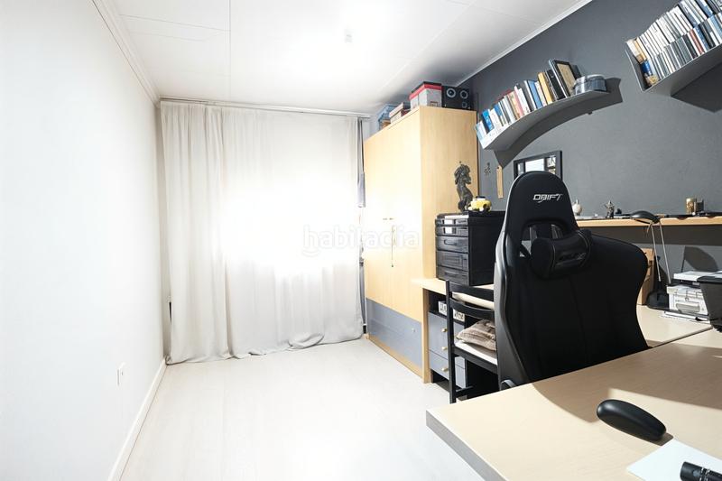 Foto e19b23a5-c57f-4899-b452-a31dcb58a9d3. Dachwohnung mit heizung in Sistrells Badalona