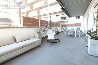 Piso  Avinguda onze de setembre. Piso seminuevo 134m² con piscina y parking en sant joan despí