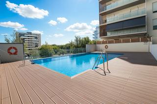 Pis  Avinguda onze de setembre. Piso seminuevo 134m² con piscina y parking en sant joan despí