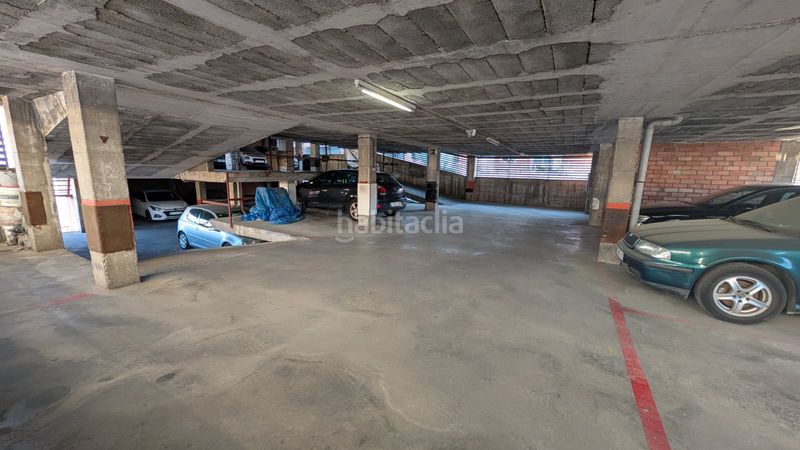 Foto 3e00bd09-bafd-4889-8827-cd5095201b10. Aparcament cotxe a Bon Pastor Barcelona