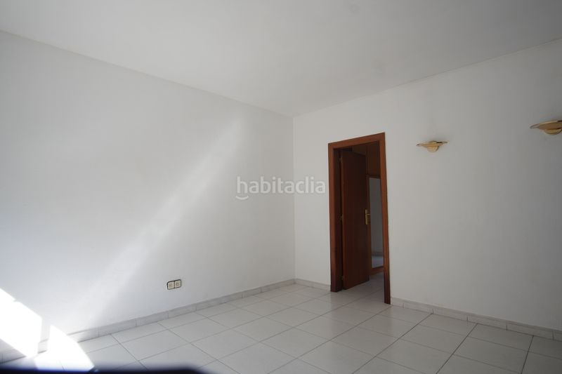 Foto fc32bc1c-5181-4ed2-9f39-a7ced75aa189. Pis a Bon Pastor Barcelona