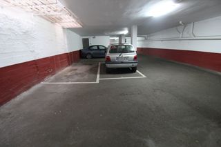 Car parking  Carrer d'agustí i milà