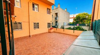 Piso  Carrer de barnola. Amplia vivienda de 101 m� �tiles con espectacular terraza de 55