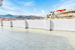 Àtic  Plaça de mossèn clapés. Espectacular ático con terraza privada en plaza mossèn clapés (s