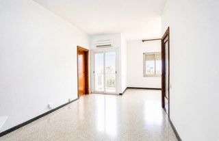 Appartement  Carrer gran de sant andreu. Excelente vivienda exterior en gran de sant andreu