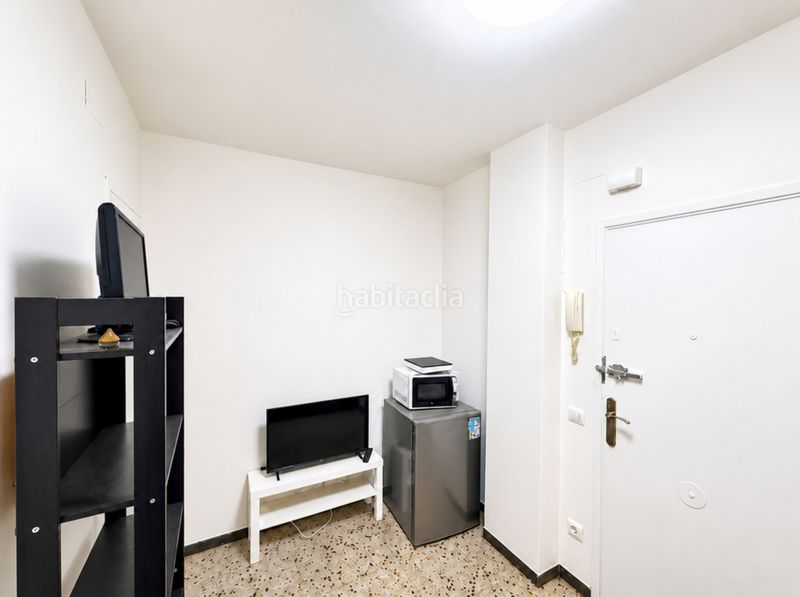 Foto 18c1a402-35f9-4657-9c76-c77f76f252fe. Estudi a La Nova Esquerra de l´Eixample Barcelona