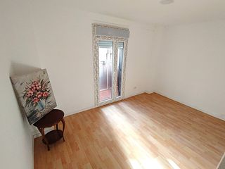 Pis  Plaza de santa leocadia