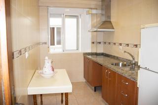 Appartement à La Calzada - La Florida. Luz, amplitud y ubicación tu nuevo hogar en la calle arroyo, sev