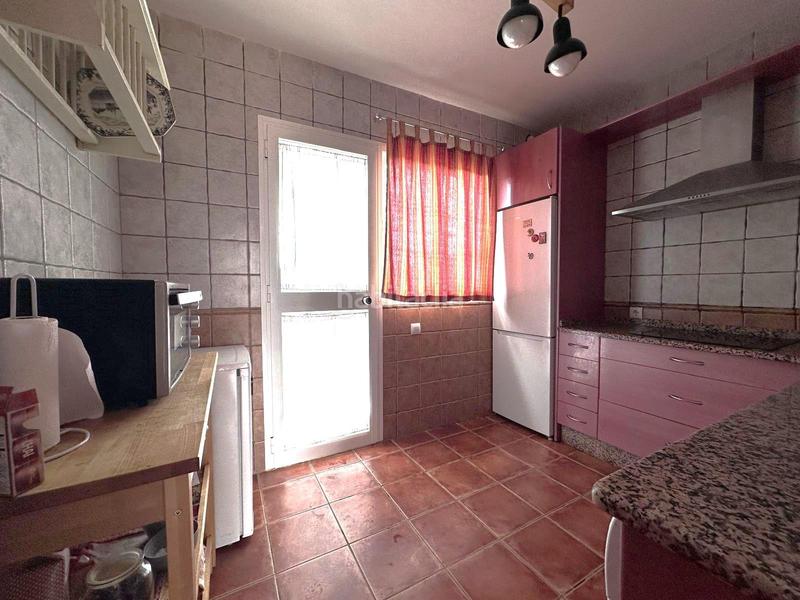 Foto 31ac17d9-5ff6-4759-91c8-4a9159aa72fd. Casa adosada chalet adosado en urbanización en el garrobo en Garrobo (El)