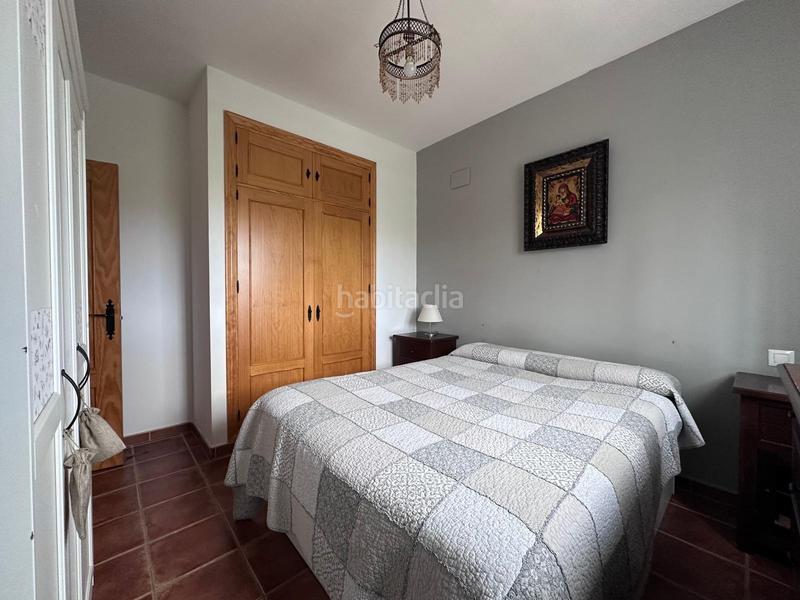 Foto a34e4b79-0f20-4653-9cbe-635296595583. Casa adosada chalet adosado en urbanización en el garrobo en Garrobo (El)
