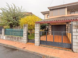 Reihenhaus in Higuera de las Dueñas. Chalet adosado en higuera de las dueñas, ávila