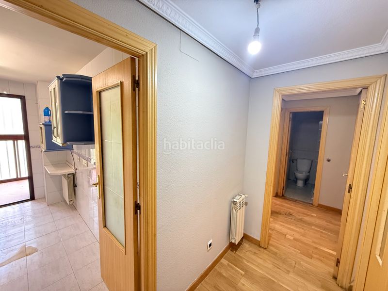 Foto b1bb3170-9b3c-479c-b82a-5861e19c1584. Pis amb calefacció piscina a Orcasitas Madrid