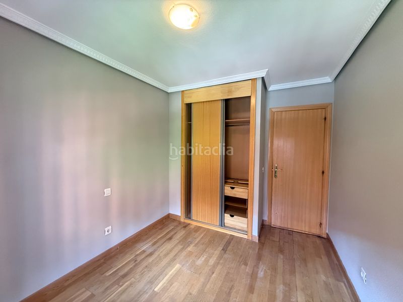 Foto fe094a17-3741-4a0c-9b28-e836df890aa0. Pis amb calefacció piscina a Orcasitas Madrid