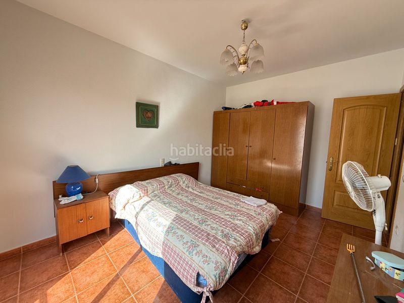 Foto b956c0a7-2dc8-4b0e-a45d-1be9a7f5acff. Xalet amb aparcament a Dosbarrios