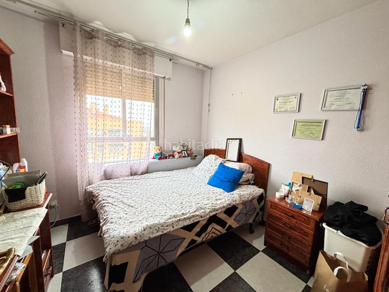 Foto b0219c8d-256a-4ee2-b182-be2f10397612. Flat with heating in Orcasitas Madrid