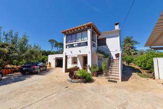 Chalet en La Xara-La Sella. Villa en entorno natural cerca de dénia y servicios
