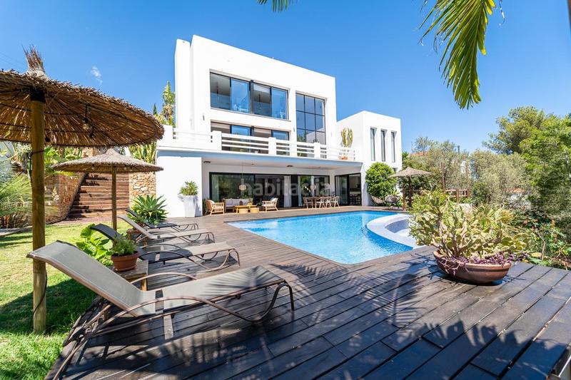 Foto 26f77abc-680e-48f9-be1f-ac4e6503ecd4. Chalet con camino parcheggio piscina in El Montgó Dénia