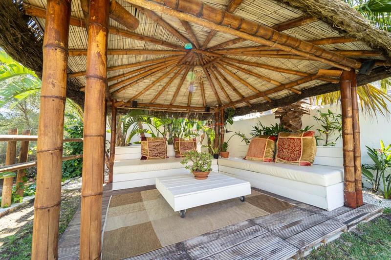 Foto 5410bd47-ab45-4483-bbd0-029bc4118e8b. Chalet con camino parcheggio piscina in El Montgó Dénia