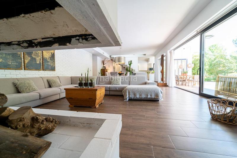 Foto c0532d71-b9ca-44c4-8903-8fed87dad483. Chalet con camino parcheggio piscina in El Montgó Dénia