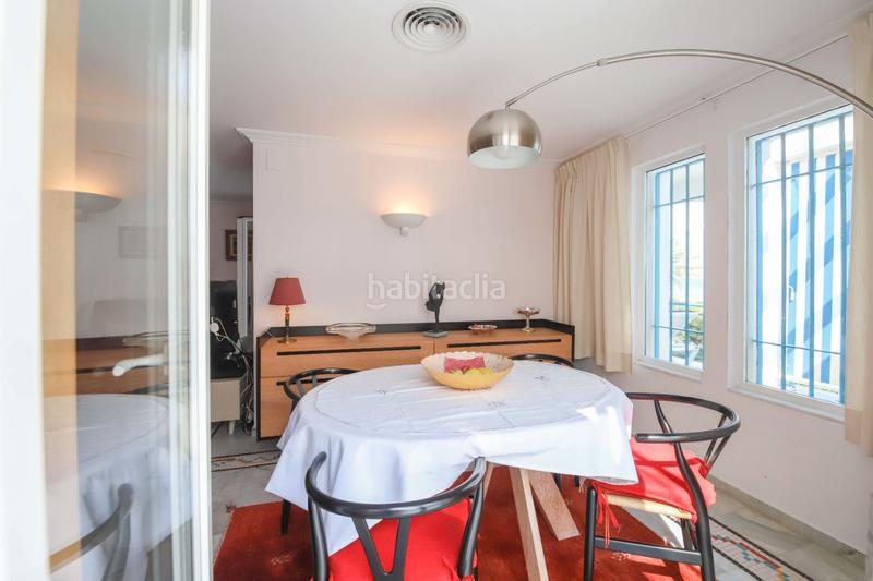 Foto 1eaf0b78-a0c1-4e08-8580-7a038d091c1b. Ático  en primerísima línea en residencial con piscina en Dénia