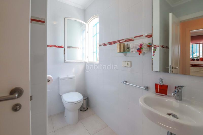 Foto fe25d9ef-68b9-488a-93d6-35c0f87255db. Ático  en primerísima línea en residencial con piscina en Dénia