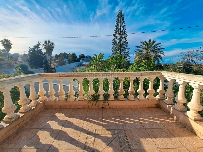 Foto 6a016d1d-bd1a-443d-be08-0838a9af24c5. Xalet amb xemeneia calefacció aparcament piscina a Dénia