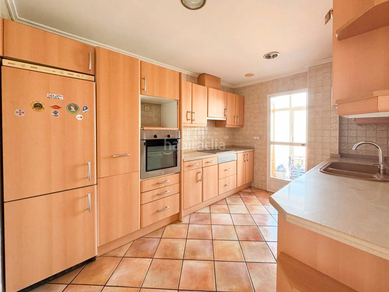 Foto 90a5dbba-1a56-42a9-b9b2-4663bbe31db9. Penthouse with parking in Centro Urbano Dénia