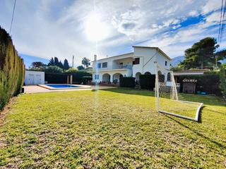 Chalet  Carretera provincial del barranc del monyo. Villa con piscina a 300 metros del mar