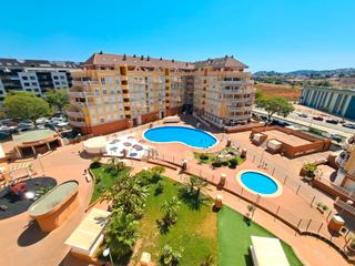 Pis a Avinguda juan chabás 1. Piso con piscina, en perfectas condiciones, confortable y bien s