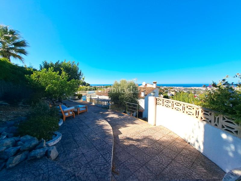 Foto 67b102e5-790b-4b3c-aa6b-8d4141ea66cd. Xalet amb xemeneia calefacció aparcament piscina a Dénia