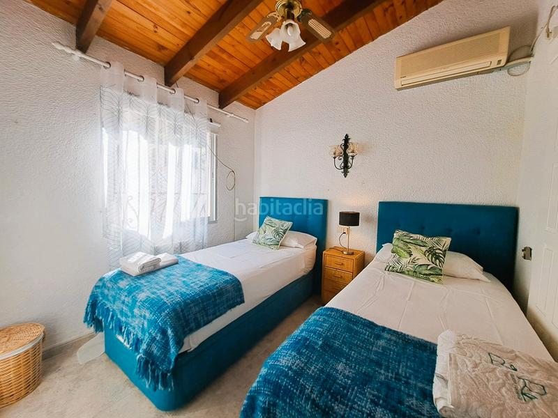 Foto c63d1f75-dce0-4f6a-b0bb-e6a885edfb63. Xalet amb xemeneia calefacció aparcament piscina a Dénia