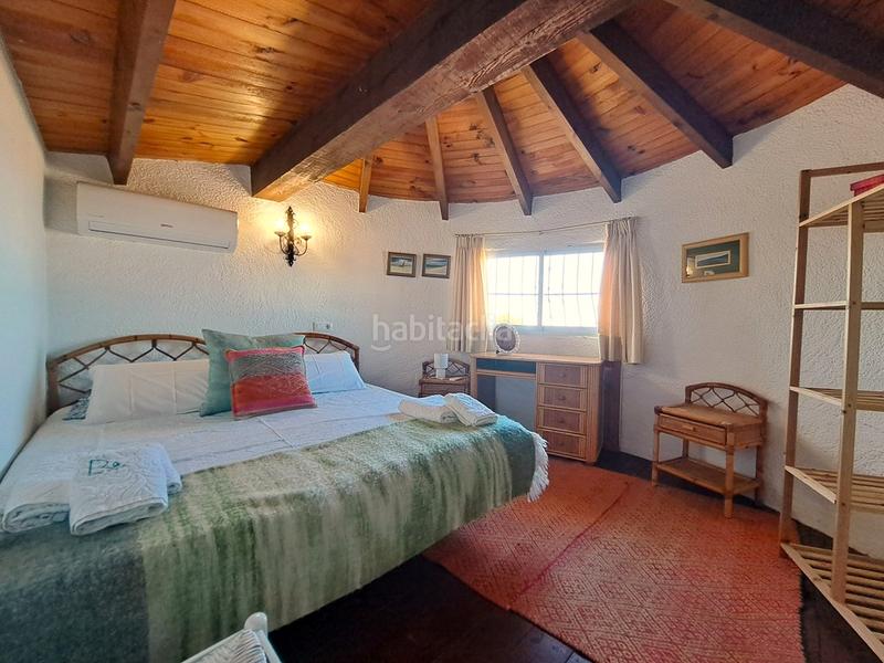 Foto cd60281d-66e2-46ae-baad-596b548d7af6. Xalet amb xemeneia calefacció aparcament piscina a Dénia