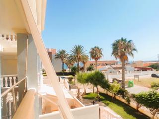Apartment  Carretera les marines racons a dnia. Cerca del mar y la playa, soleado y con servicios cercanos.