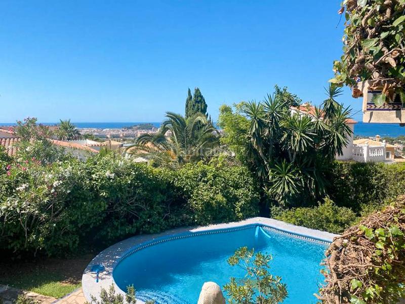Foto e723a834-6125-496b-9c92-77c78f69ba87. Chalet villa con vistas de ensueño, bien reformada y con diferentes ambientes en Dénia