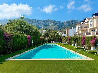 Appartement  Carrer alborcer. Listo para entrar a vivir uno de los mejores momentos de tu vida