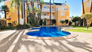 Casa adossada  Carretera de les marines a dénia. A un paso del mar y del centro urbano, ideal para disfrutar en v