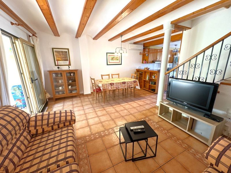 Foto 7a40505f-85b1-47bd-9920-4beb01dd0220. Casa adossada amb xemeneia aparcament piscina a La Pedrera-Vessanes Dénia