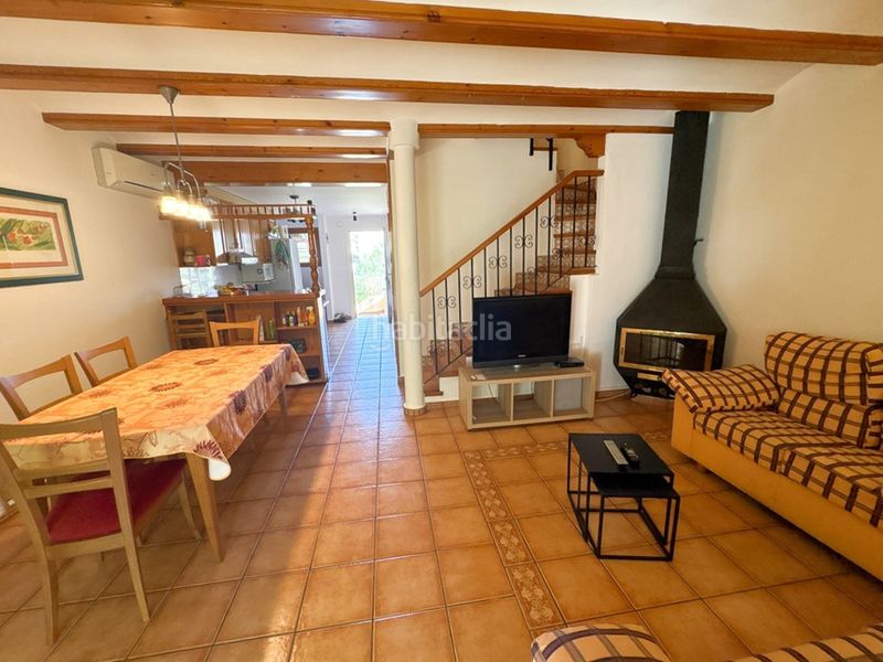Foto fd44774b-0fa8-4840-93cb-7a778b2f5df8. Casa adossada amb xemeneia aparcament piscina a La Pedrera-Vessanes Dénia
