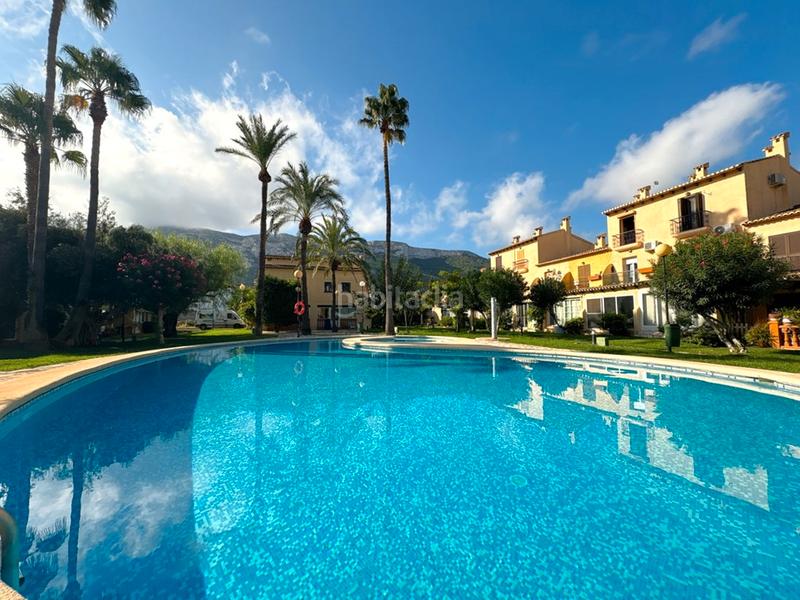 Foto 5092ecf9-e0fa-45f8-9348-4d63051ff7ad. Casa a schiera con camino parcheggio piscina in La Pedrera-Vessanes Dénia