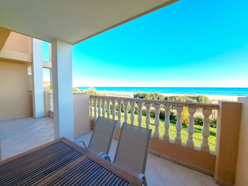 Foto 294a20bd-95f3-47a8-8863-705a24e76c5c. Apartamento vistas frontales al mar y acceso directo a la playa, luminoso y confortable en Dénia