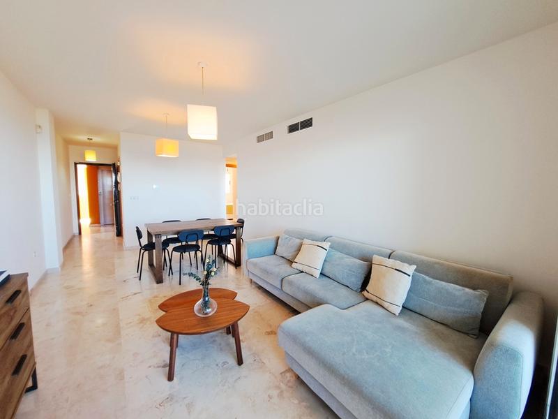 Foto b526d489-b011-4313-9e67-c1786ed533d5. Apartamento vistas frontales al mar y acceso directo a la playa, luminoso y confortable en Dénia
